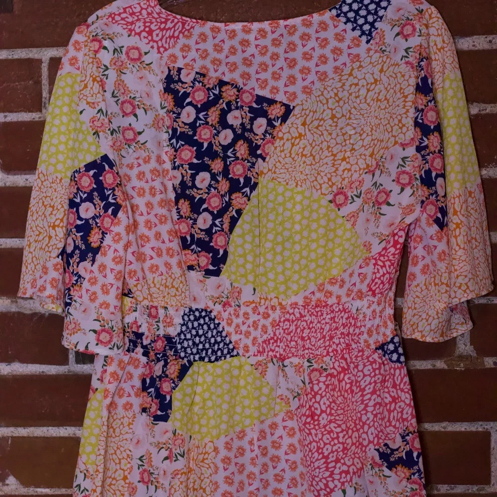 Spring Patch Work Blouse - Picture 2 of 3